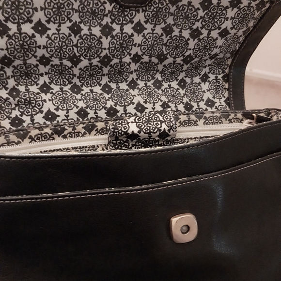 Handbag - Picture 5 of 10